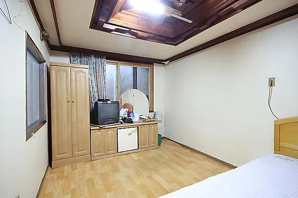 Taeyang Motel Busan